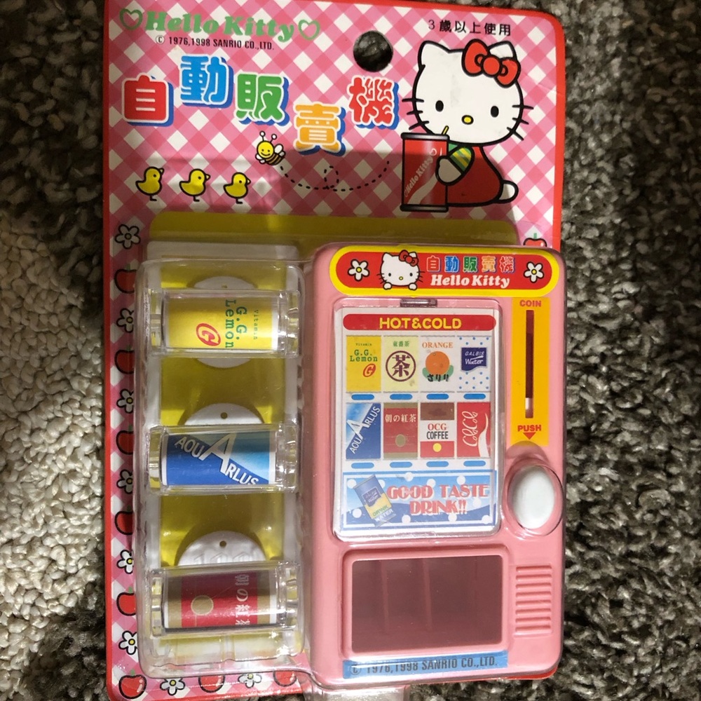 RaRe 1998 vintage pOp vending machine Sanrio  Hong Kong hello kitty in box Japan